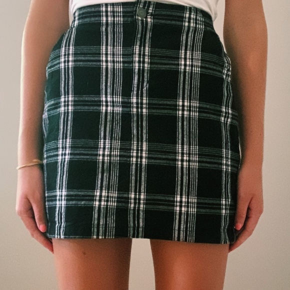 Black and White Plaid Skirt - Picture 1 of 3